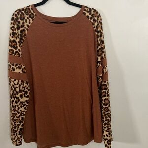 Leopard print top